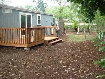 4421 SE Melody Ln - Thumbnail 2