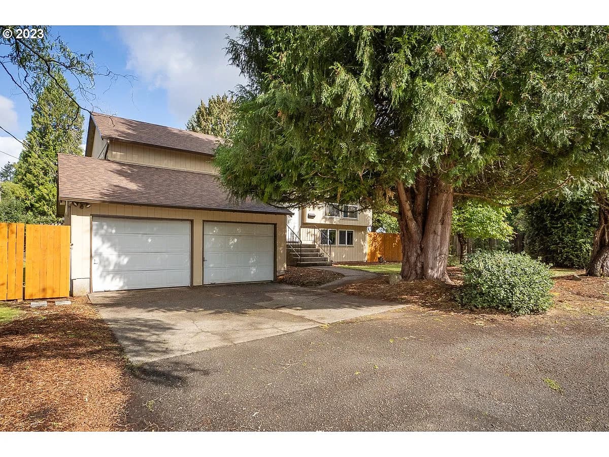4627 SE Rhodesa St - Thumbnail 5