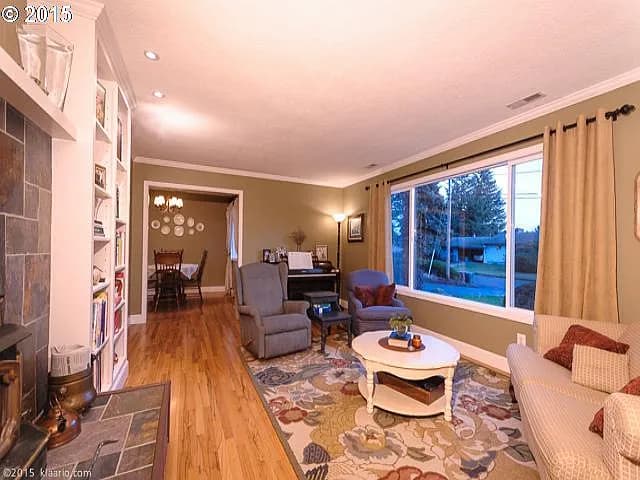 12235 SW Summer Crest Dr - Thumbnail 3