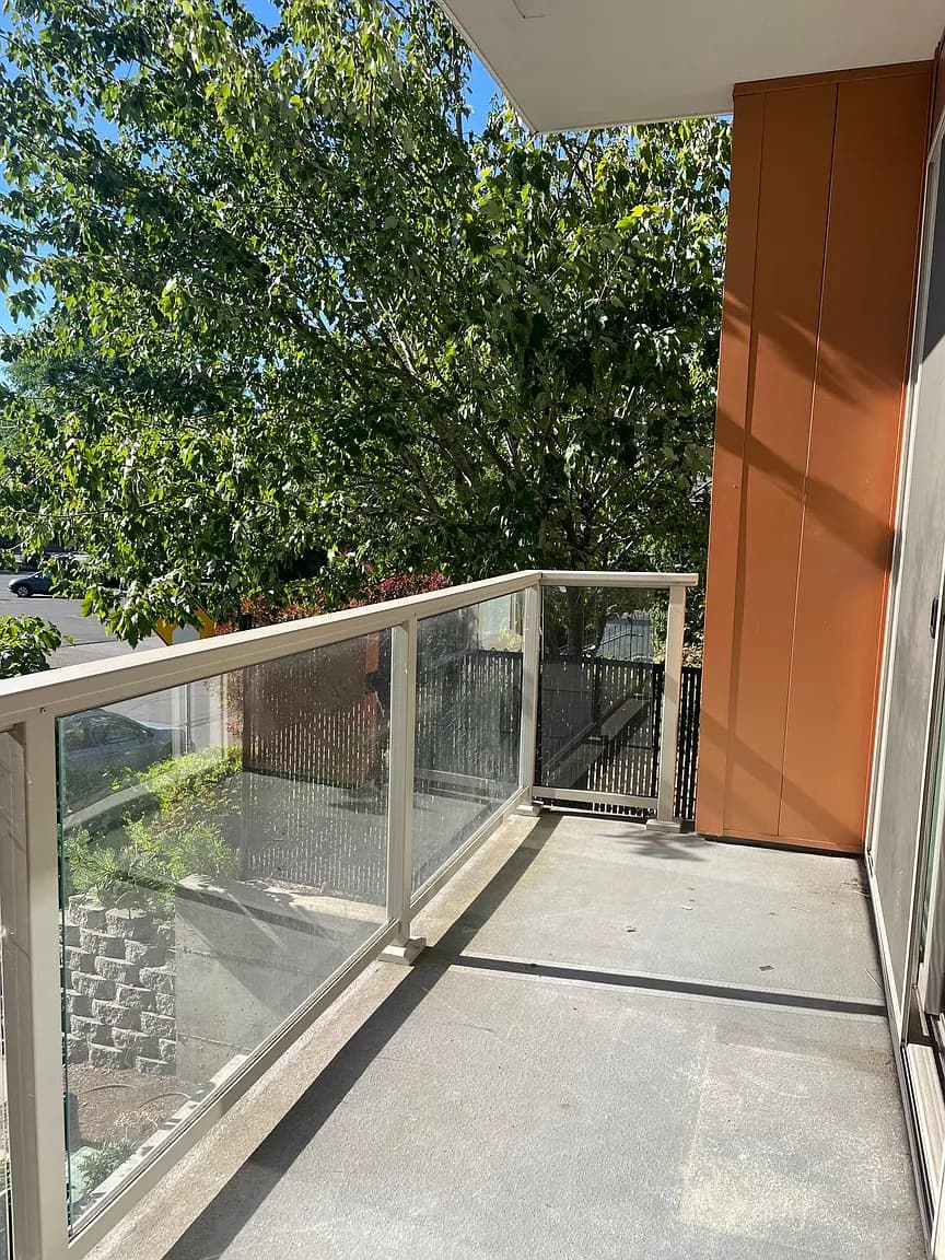 1736 NE 45th Ave #101 - Thumbnail 6