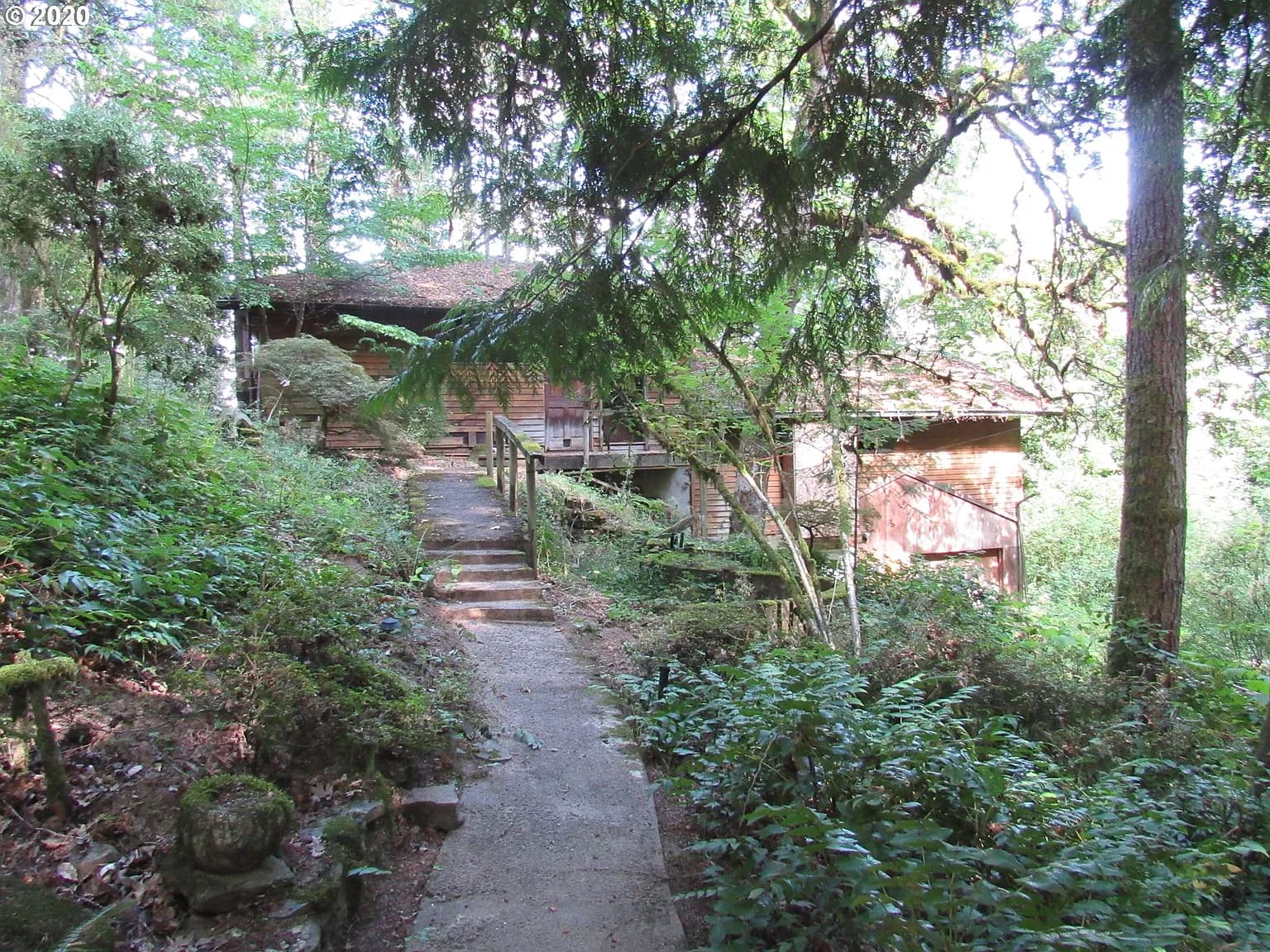 2325 Marylhurst Dr - Thumbnail 2