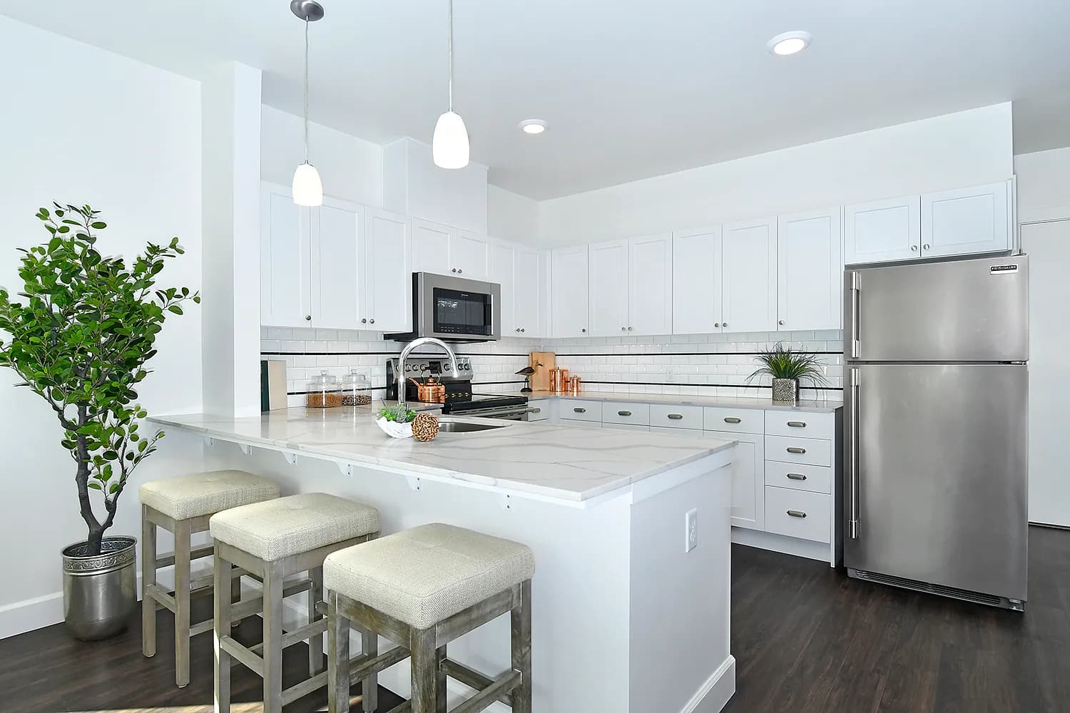 921 NW 21st Ave APT 401