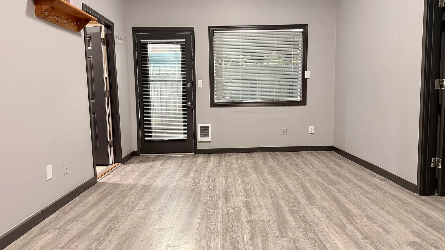 2537 SE 164th Ave #B - Thumbnail 5