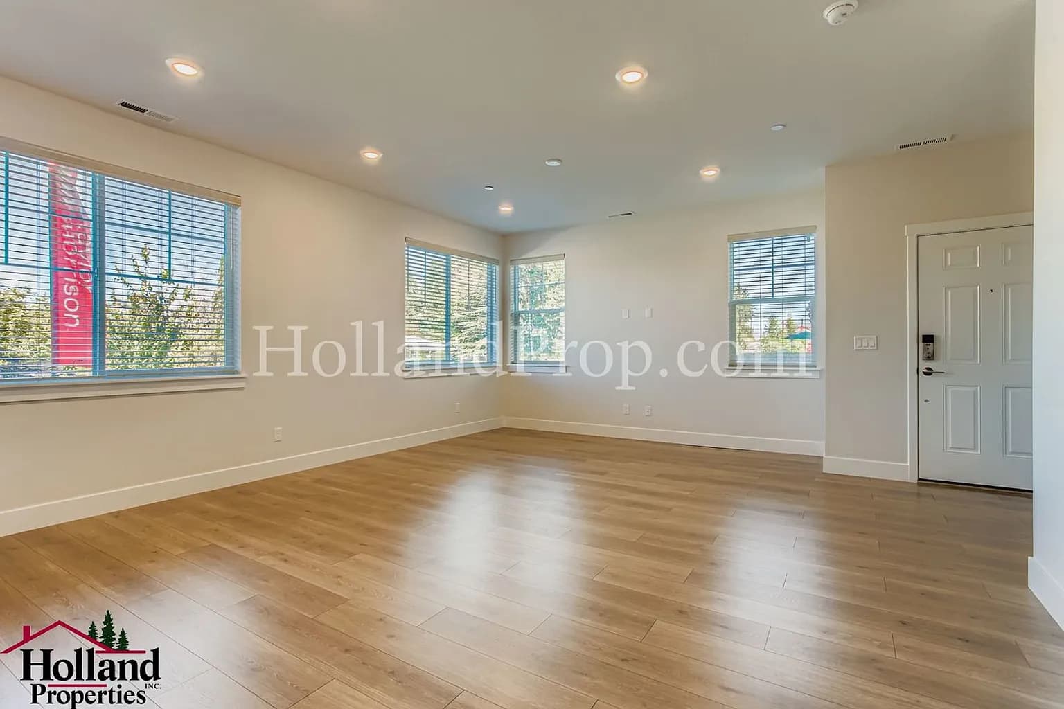 12855 SW Tabor Ter - Thumbnail 5