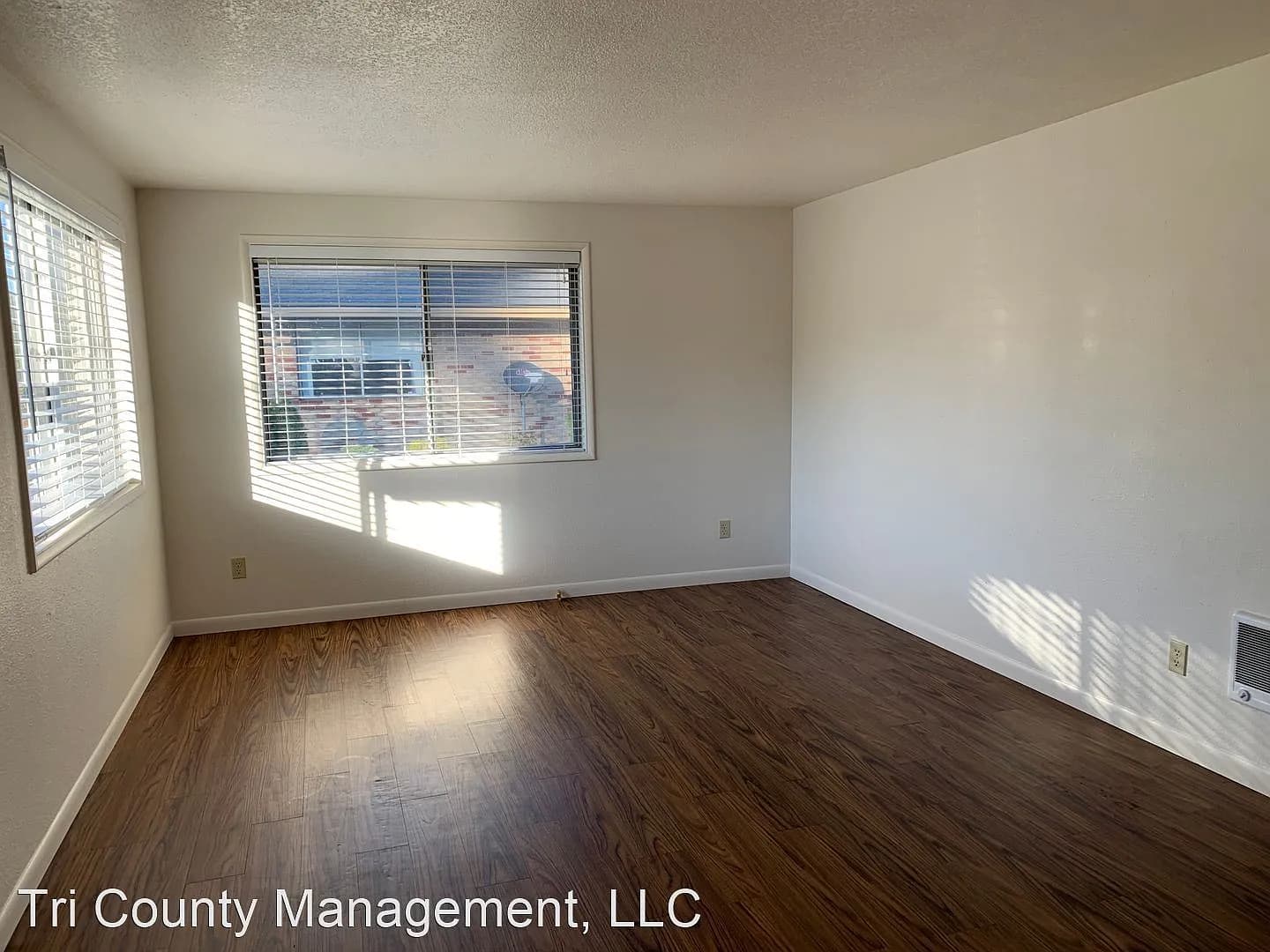 9742 SE 43rd Ave UNIT A - Thumbnail 6