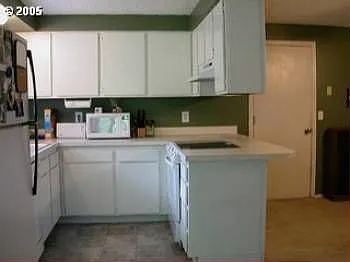 18369 Willamette Dr - Thumbnail 4