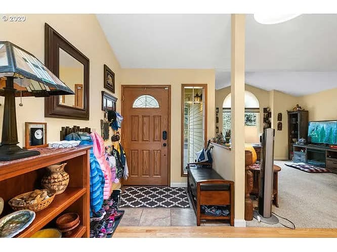 17887 Hillside Dr - Thumbnail 2