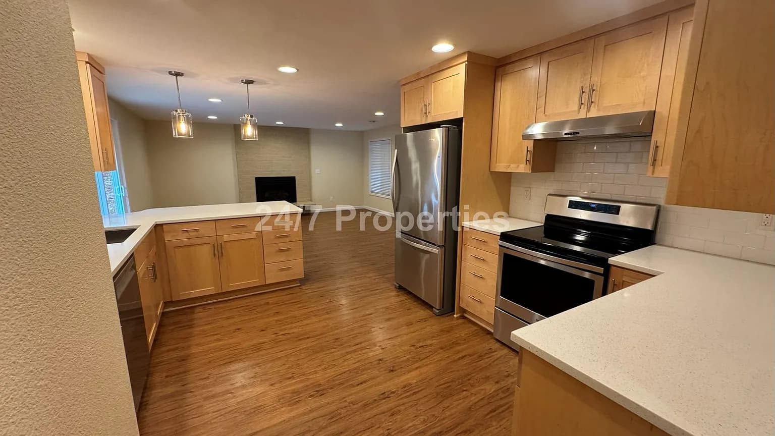 18610 Midhill Cir - Thumbnail 5