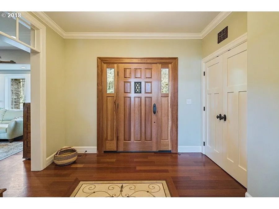 18830 Marylhurst Ct - Thumbnail 2