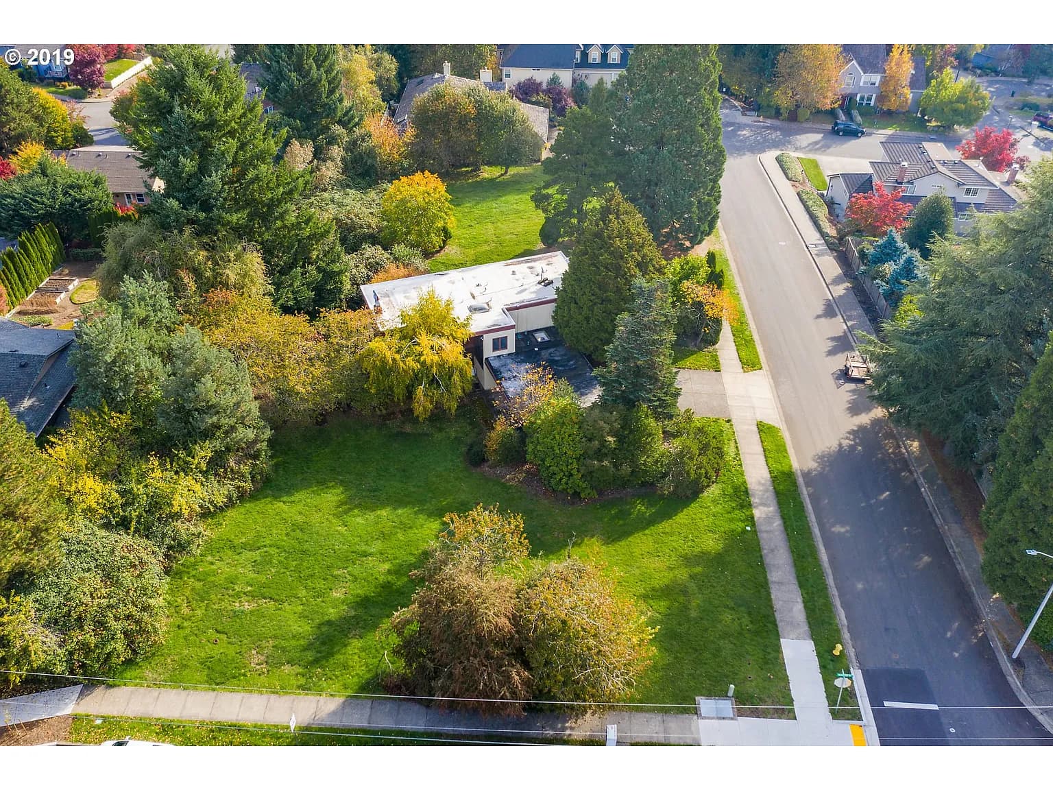 19310 Suncrest Dr - Thumbnail 6