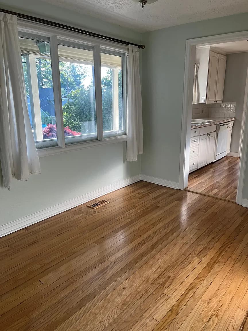 18445 Lower Midhill Dr - Thumbnail 3