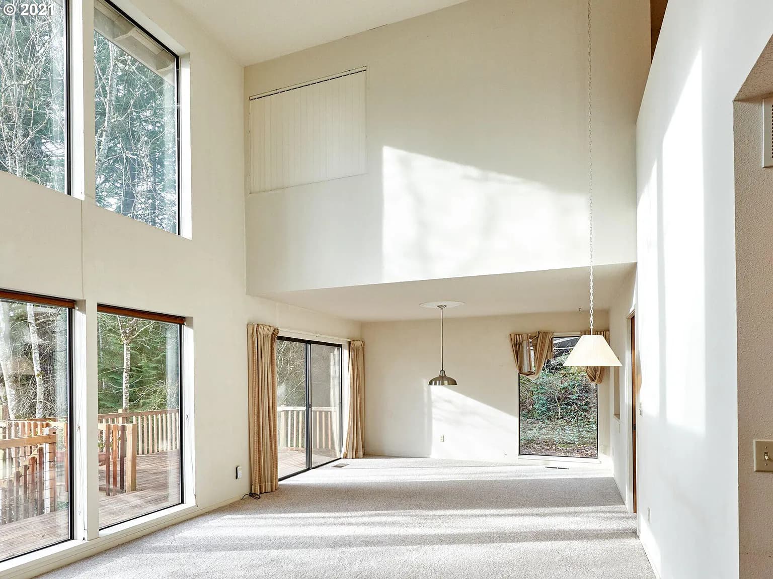 2408 Woodhaven Ct - Thumbnail 4