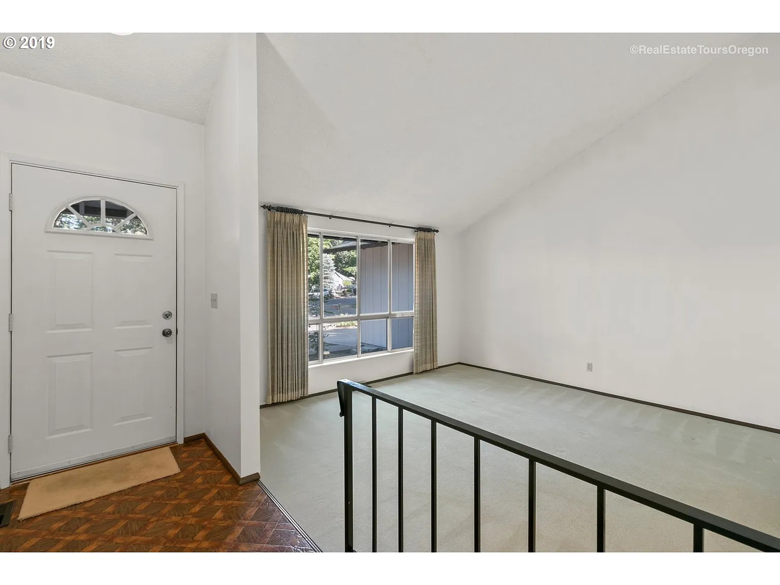 18114 SW Frances St - Thumbnail 3