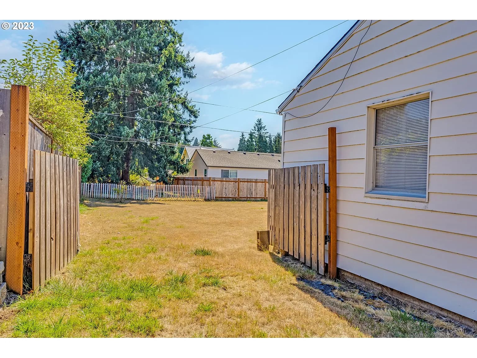 4516 SE Howe Ln - Thumbnail 5