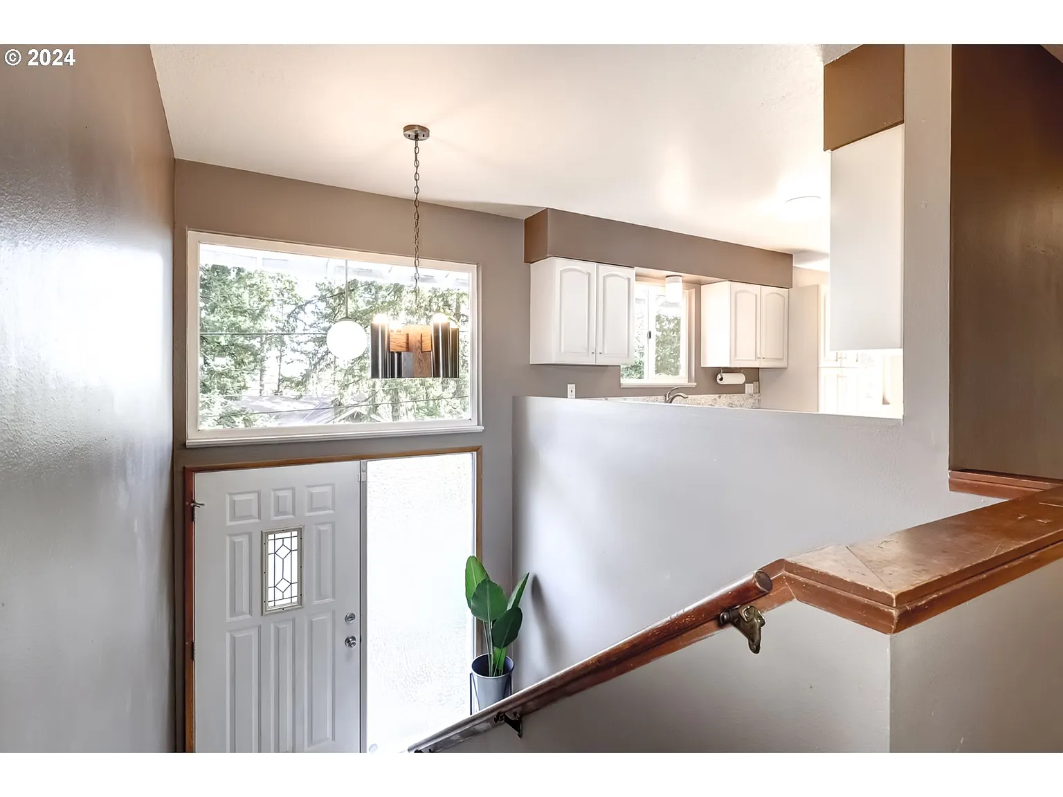 18358 Upper Midhill Dr - Thumbnail 4