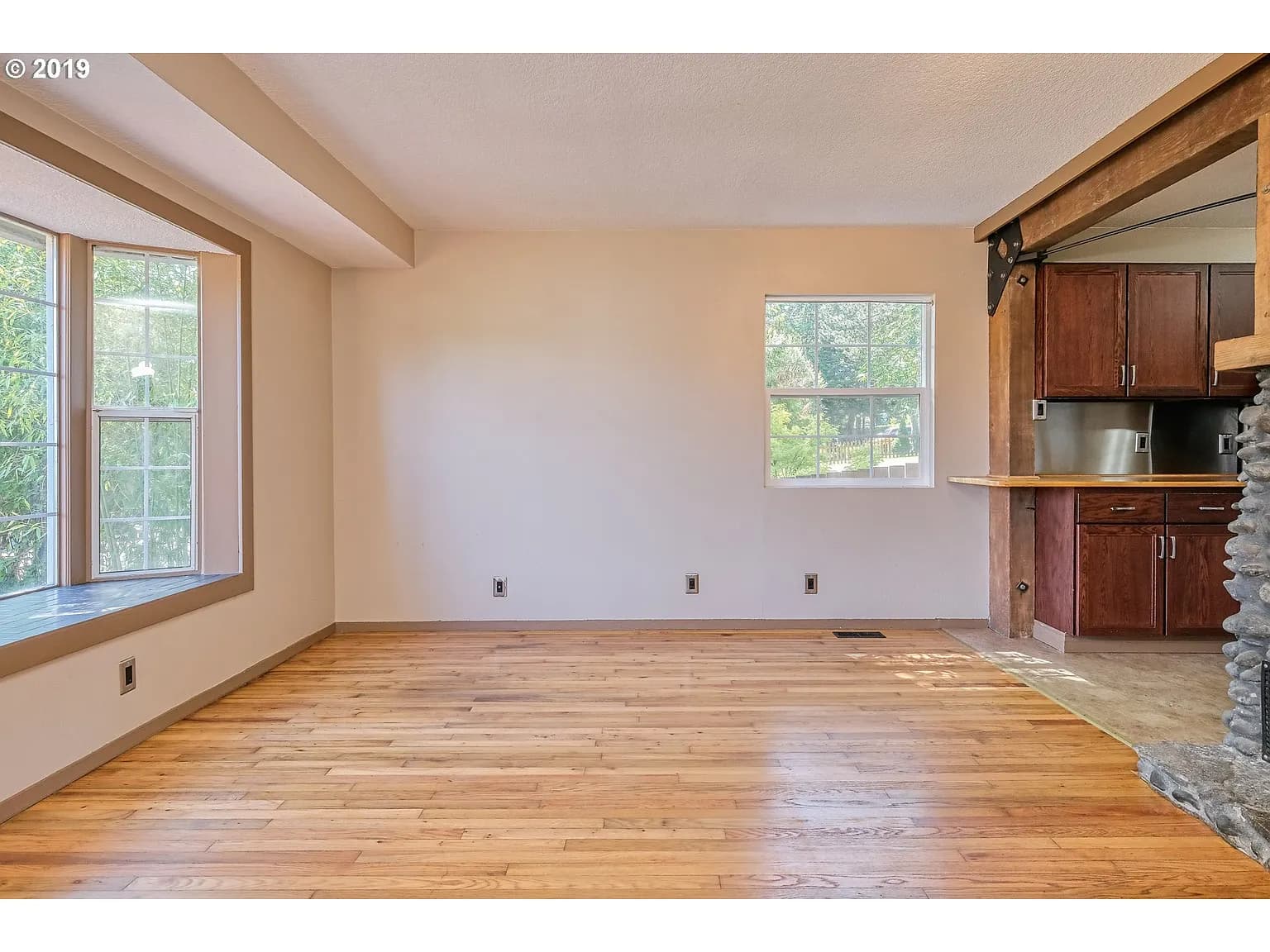 18355 Willamette Dr - Thumbnail 4