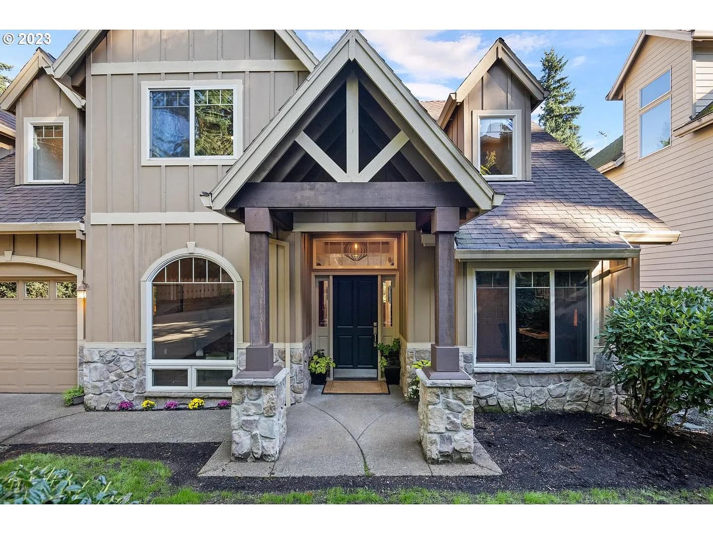 2179 Ridgebrook Dr - Thumbnail 4