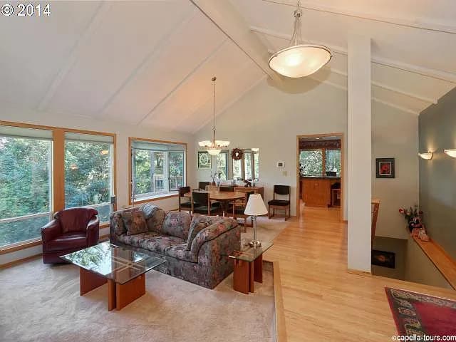 2606 Hillcrest Ct - Thumbnail 2