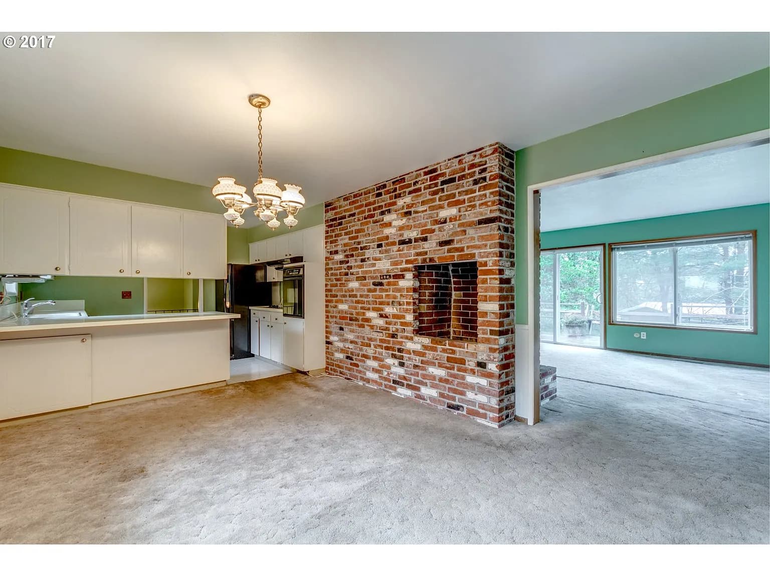 1970 Sylvan Way - Thumbnail 3