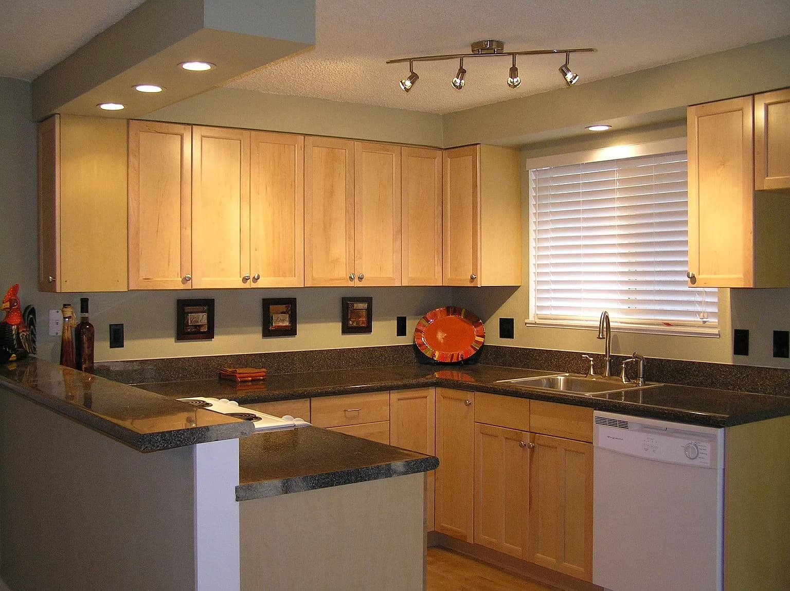 18359 Willamette Dr - Thumbnail 5