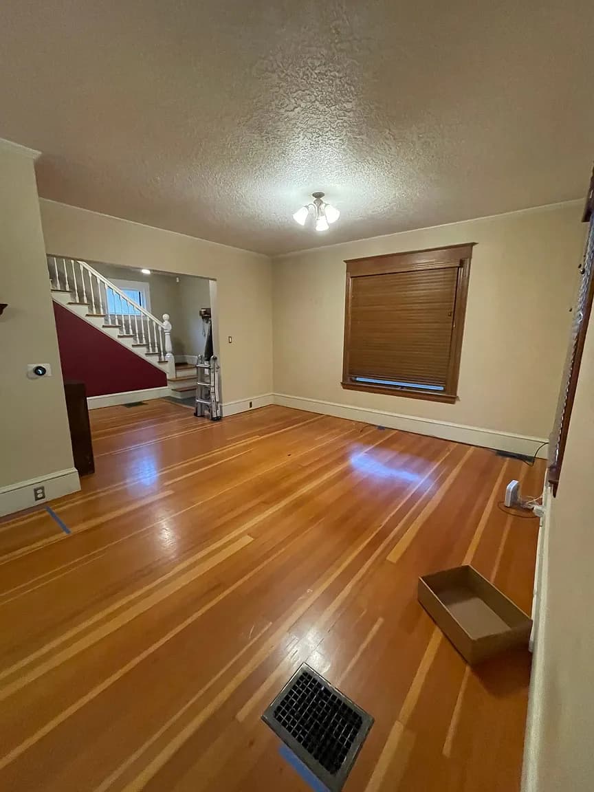 2002 NE 13th Ave - Thumbnail 2