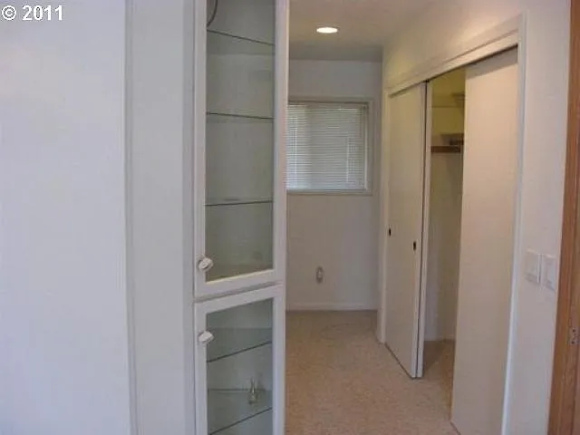 19001 Suncrest Dr - Thumbnail 6