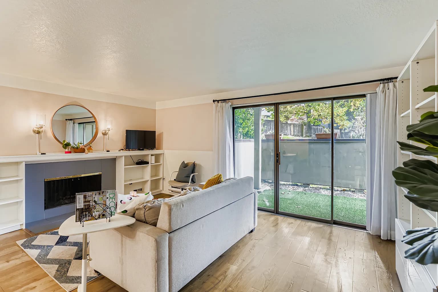 77 Galen St - Thumbnail 3