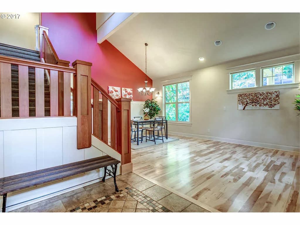 18353 Upper Midhill Dr - Thumbnail 4