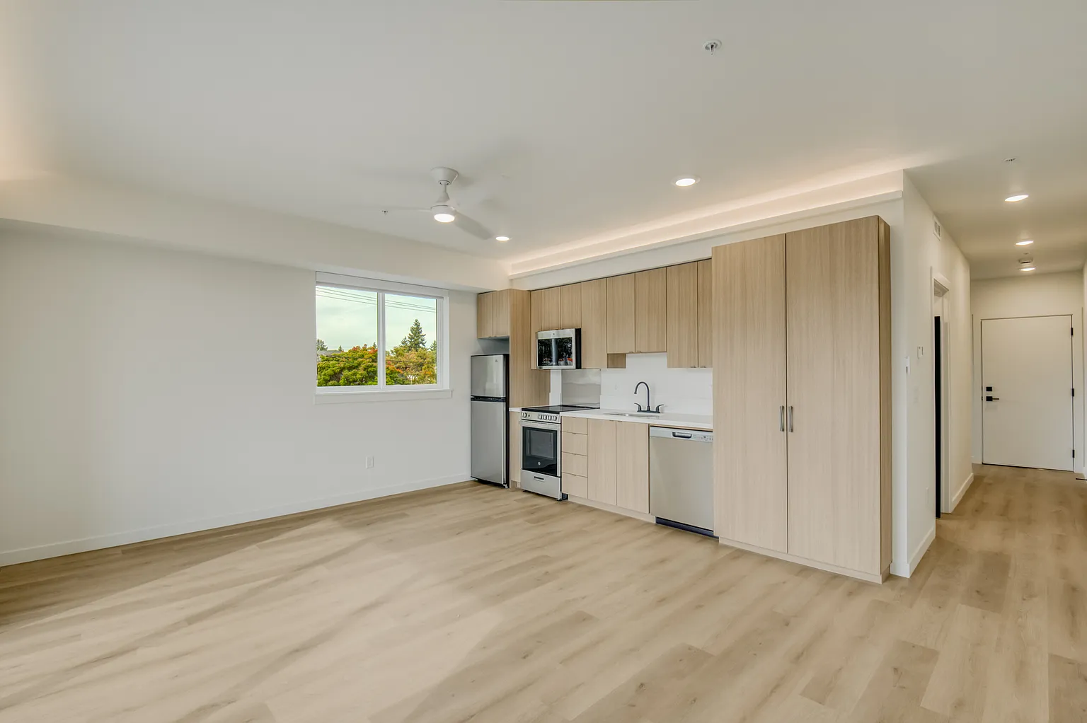 6375 N Lombard St #202 - Thumbnail 5