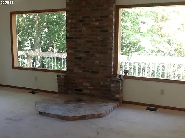 2221 Sylvan Way - Thumbnail 5