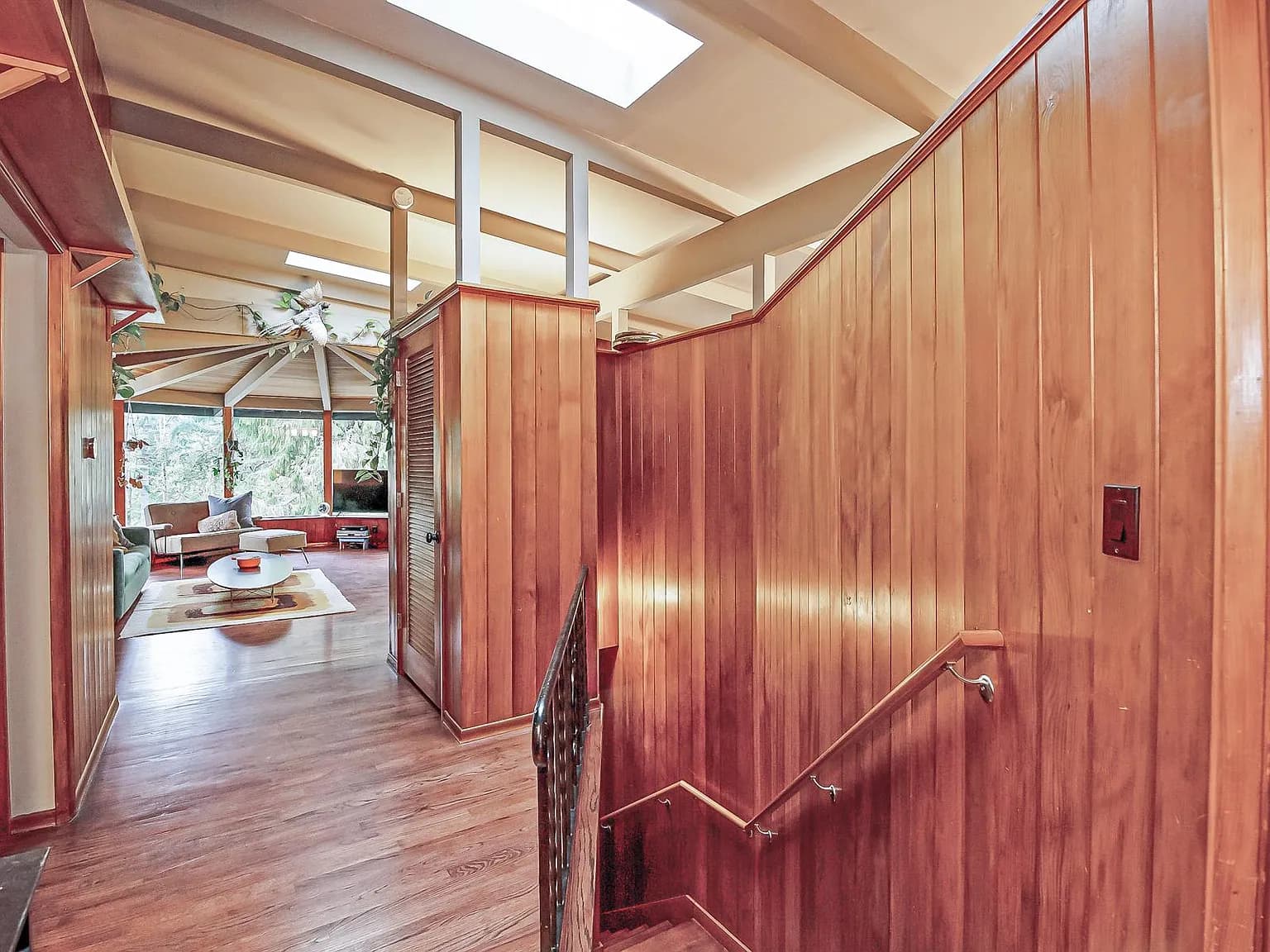 2085 Sylvan Way #A - Thumbnail 3