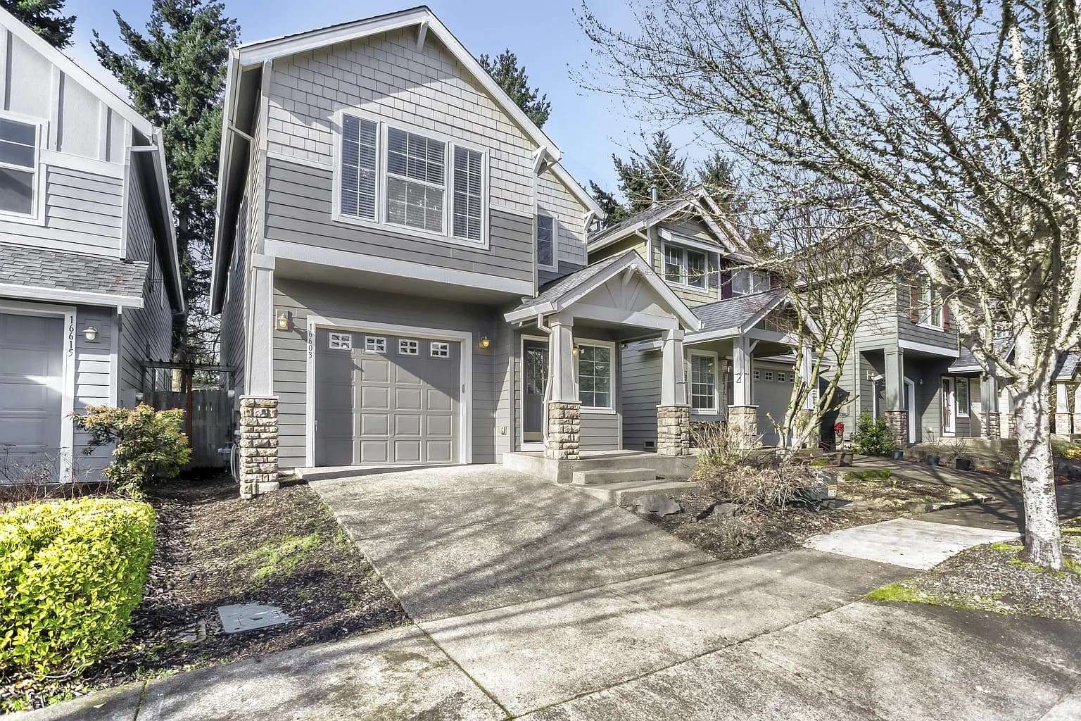 16603 SW 134th Ter - Thumbnail 3