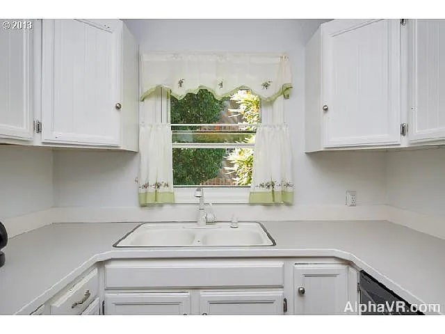 2757 Marylhurst Dr - Thumbnail 6