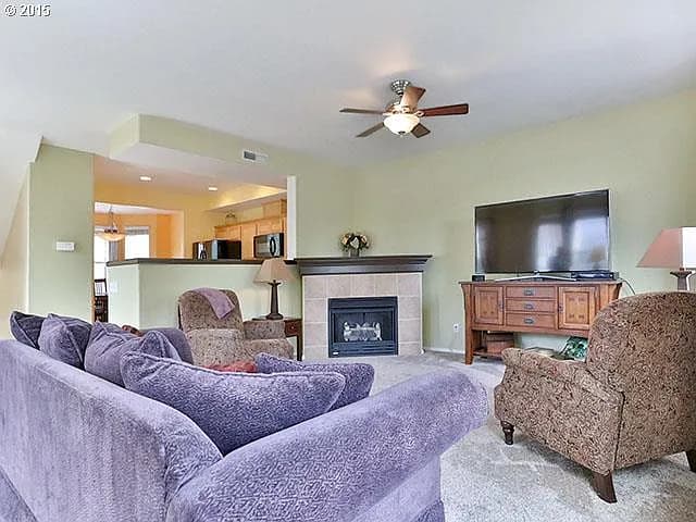 13050 SW Caddy Pl - Thumbnail 2