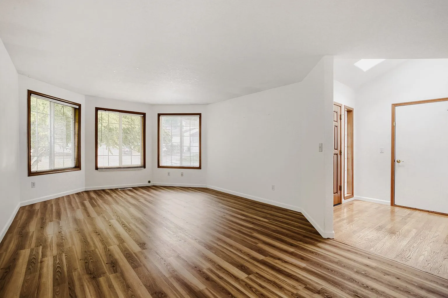 13189 SW 154th Ave - Thumbnail 6