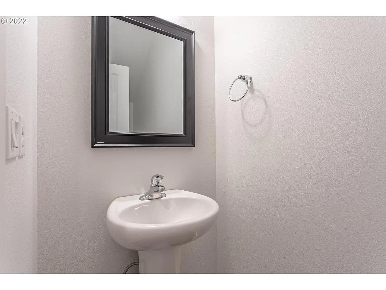 811 S 24th Ave - Thumbnail 6