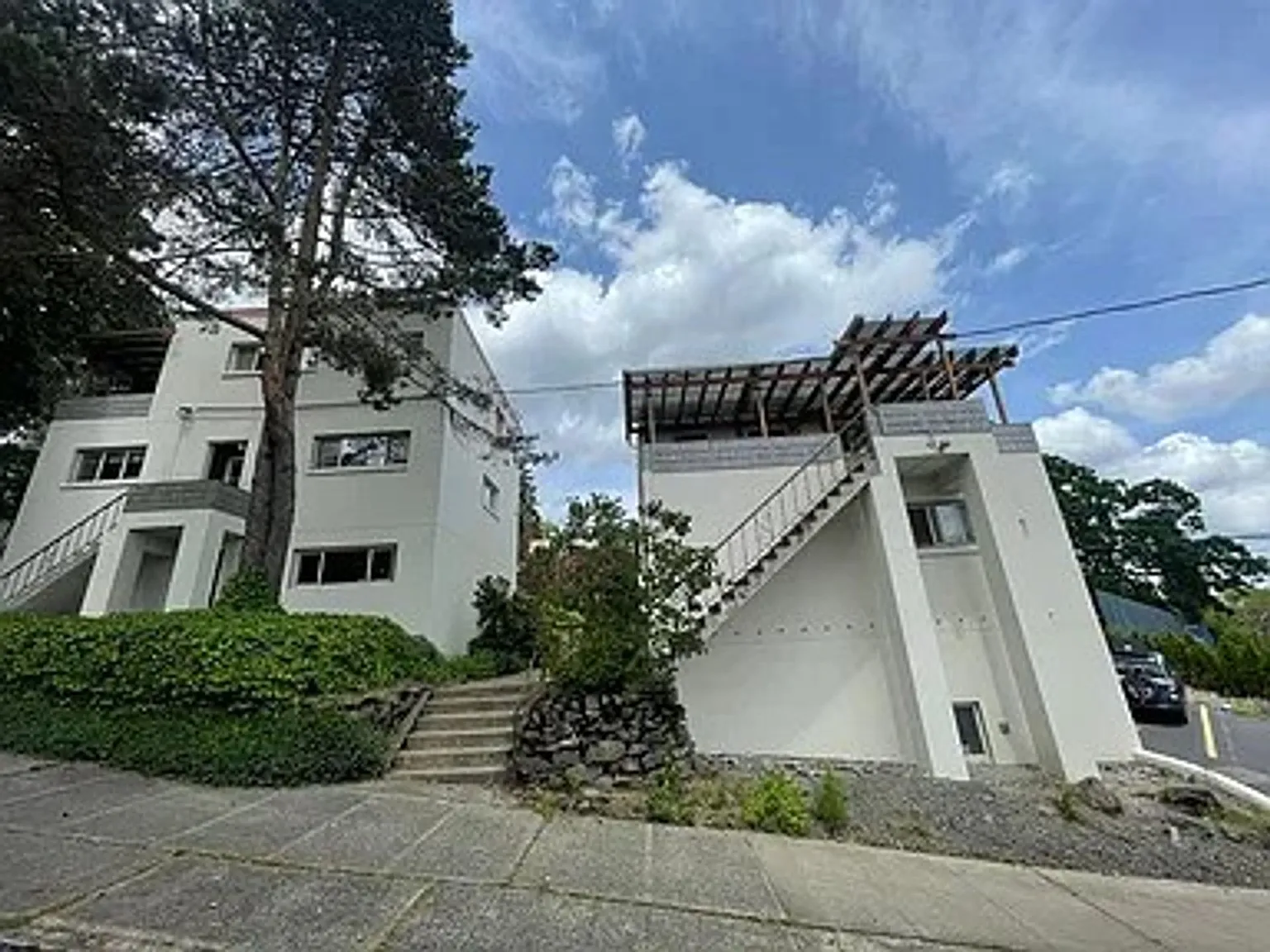 5042 SW Corbett Ave UNIT 5 - Thumbnail 4