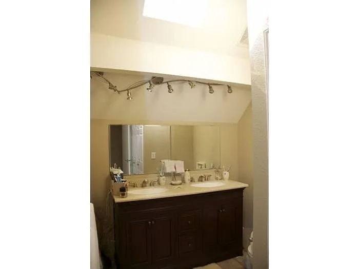 2798 Robinwood Way - Thumbnail 6