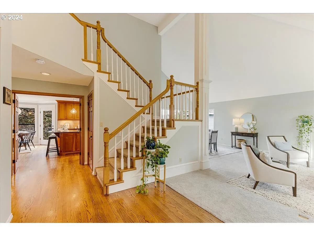 1321 Stonehaven Dr - Thumbnail 4