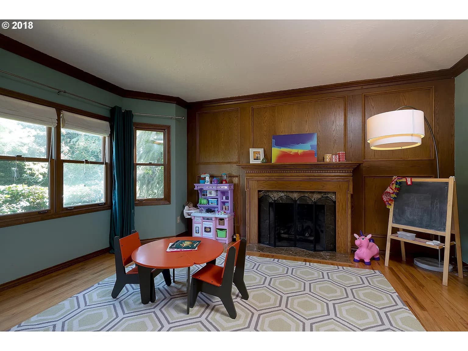 18250 Upper Midhill Dr - Thumbnail 4