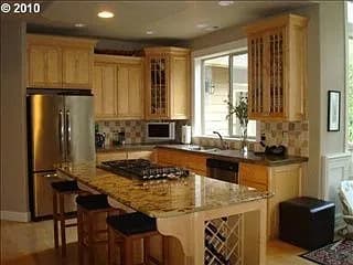 2429 Woodhaven Ct - Thumbnail 4