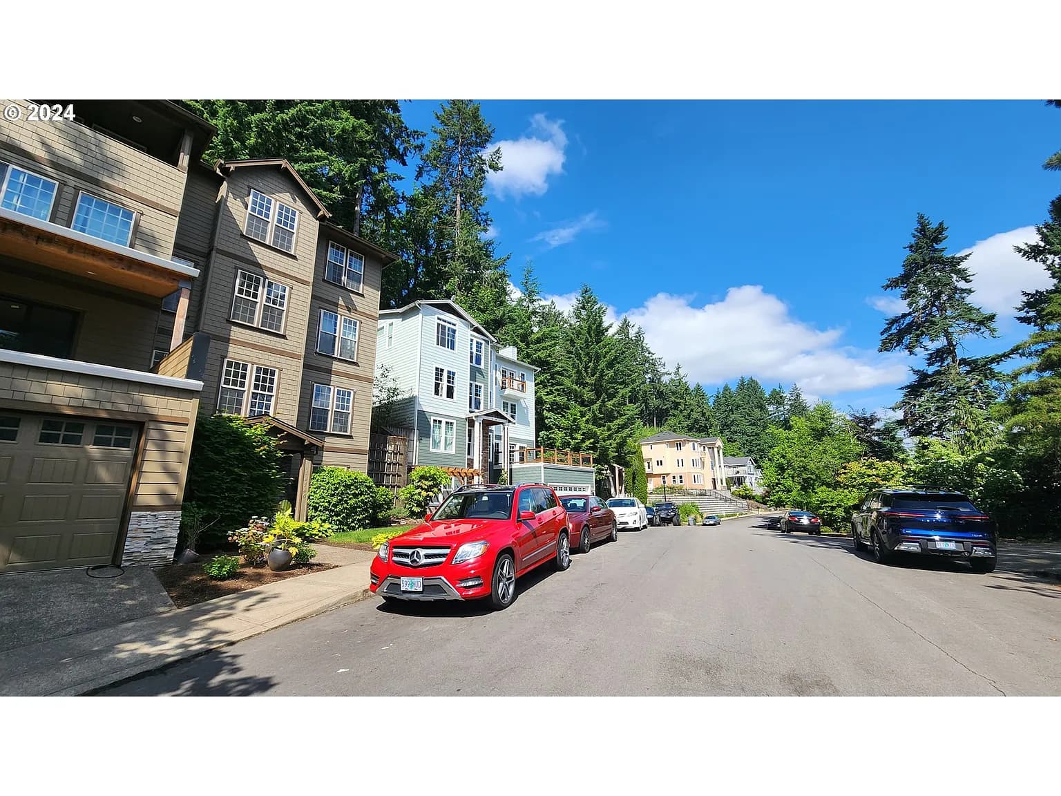 18366 Hillside Ct - Thumbnail 4