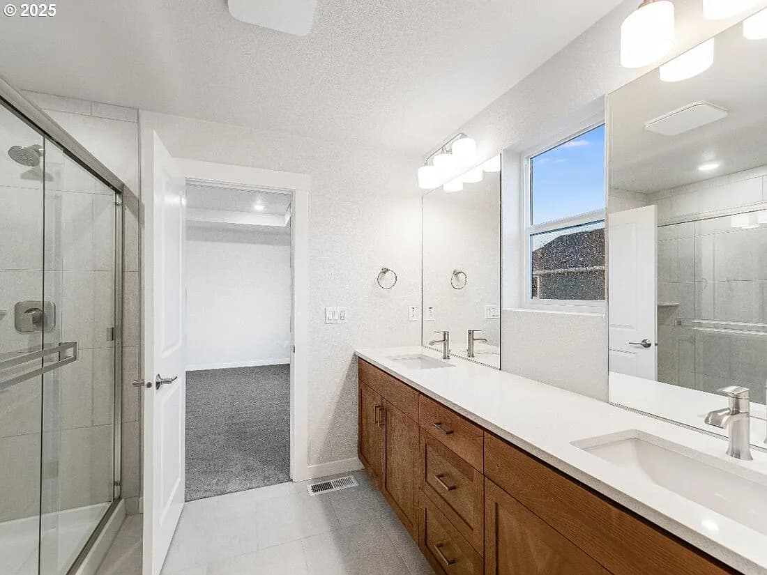 18980 SW Eureka Ln - Thumbnail 5