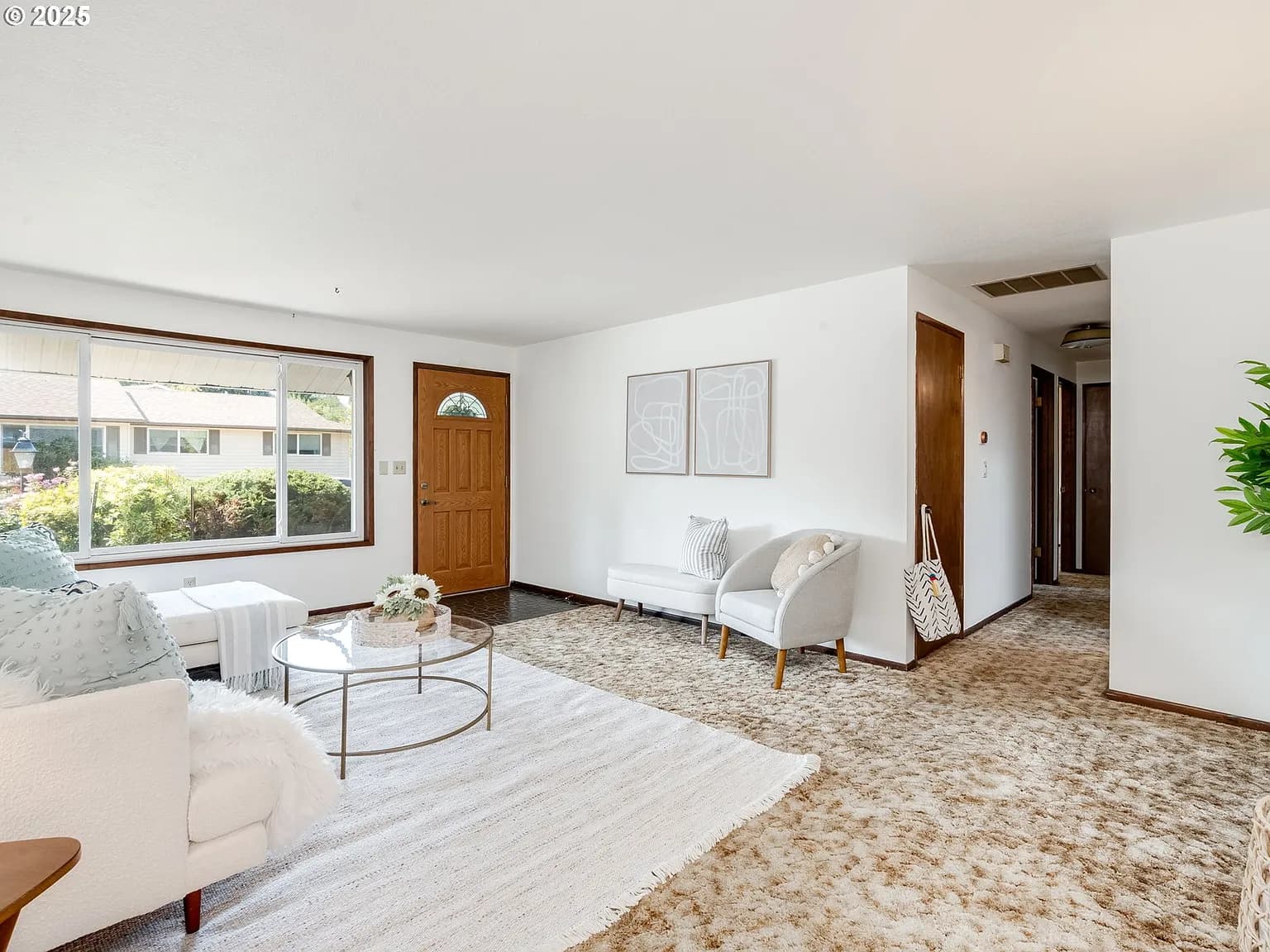 10154 SE 45th Ave - Thumbnail 3