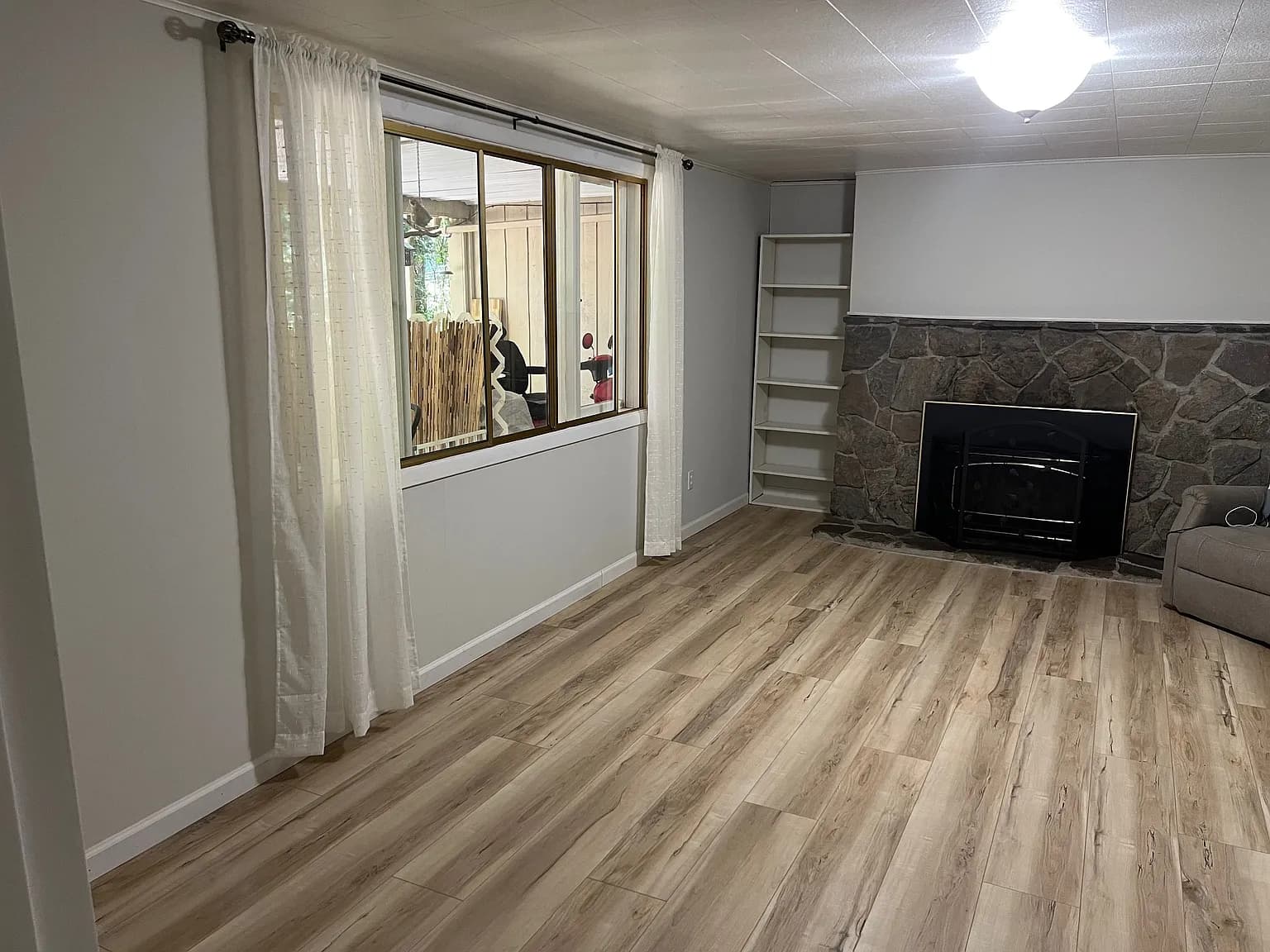 1849 Marylhurst Dr #1 - Thumbnail 3