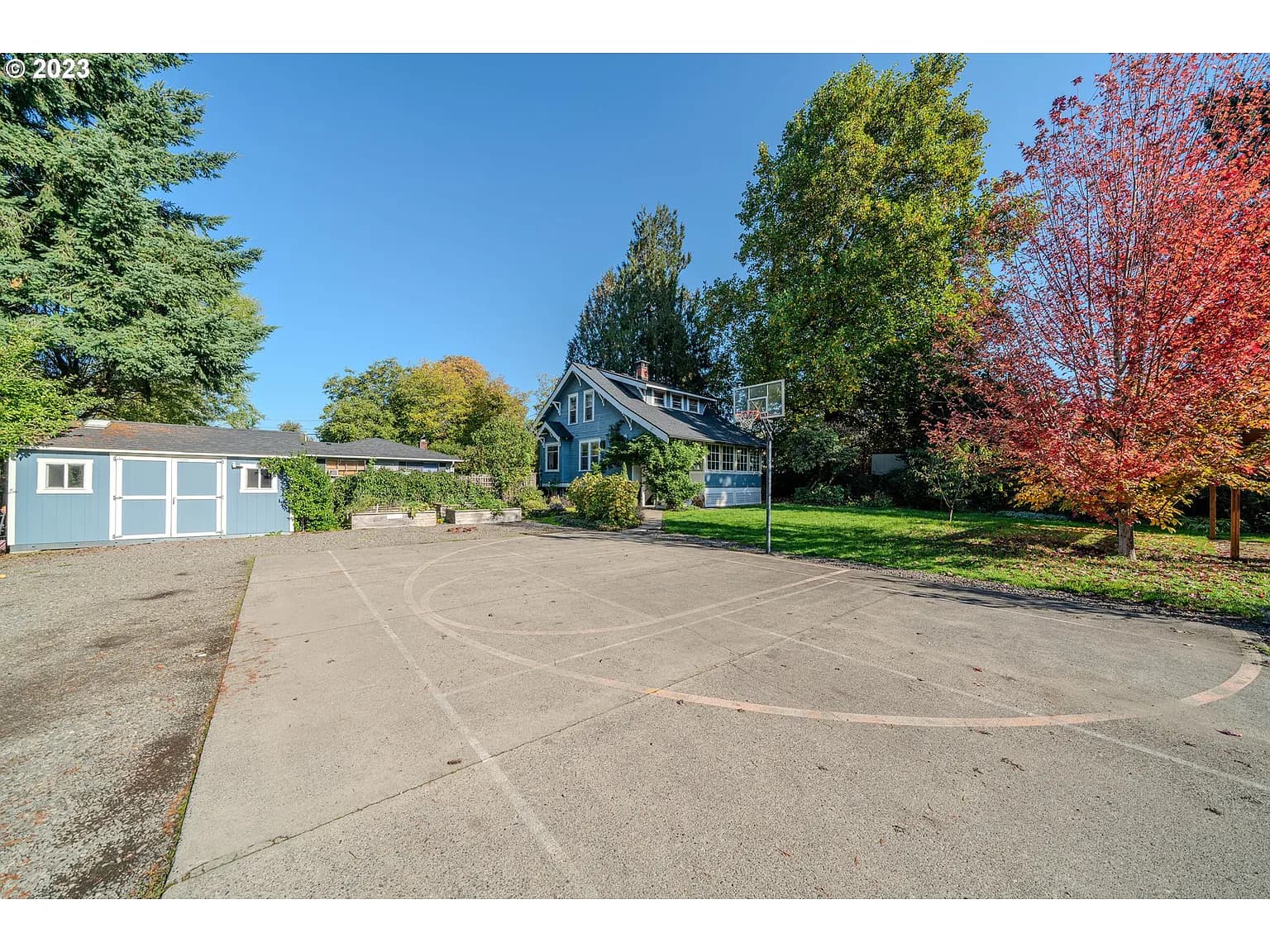 4720 SE Logus Rd - Thumbnail 3