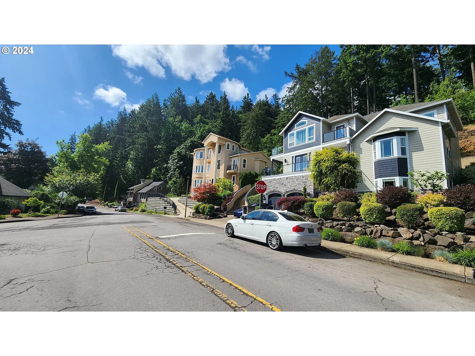 18366 Hillside Ct - Thumbnail 5