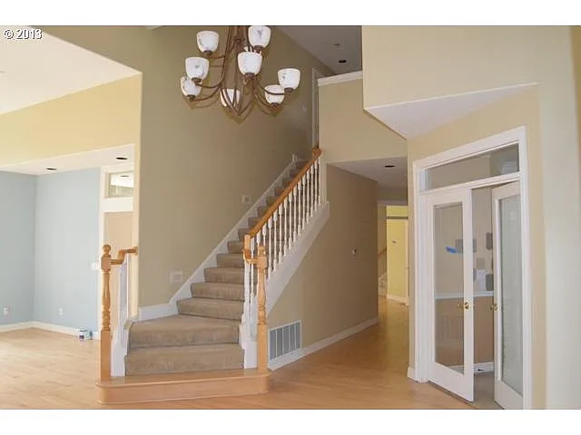 2142 Marylwood Ct - Thumbnail 2