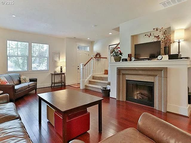 619 SW Foresta Ter - Thumbnail 2