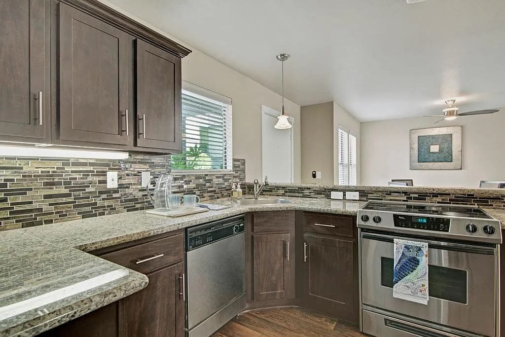 1 Jefferson Pkwy #180 - Thumbnail 2